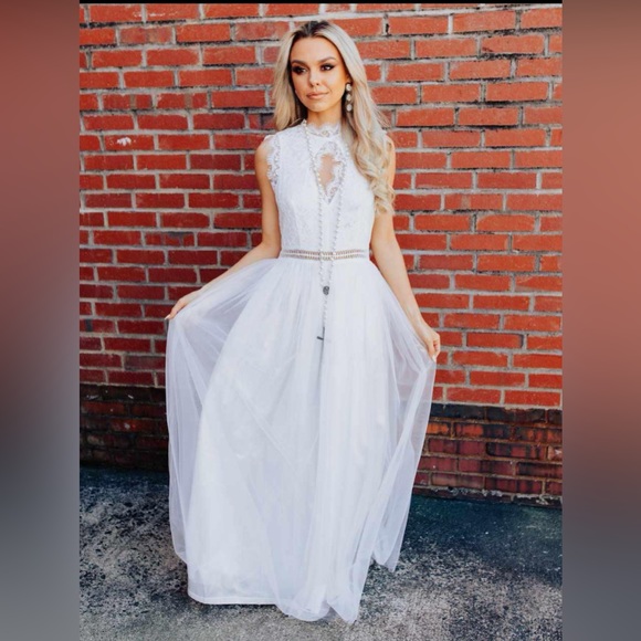 Southern Fried Chics Boutique Dresses & Skirts - NWT Vintage Inspired “ Can I Call You Mine” Sleeveless White Mesh Maxi Dress